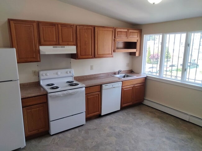 Photo - 1856 Park St Unit 2e