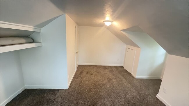Photo - 207-209-211 N 24th ST Unit 209 N 24th
