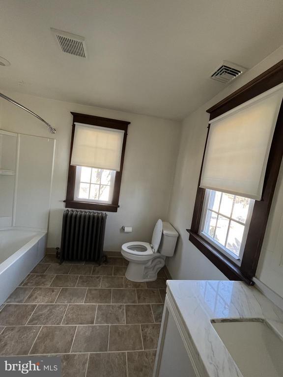 Photo - 36 Delsea Dr S