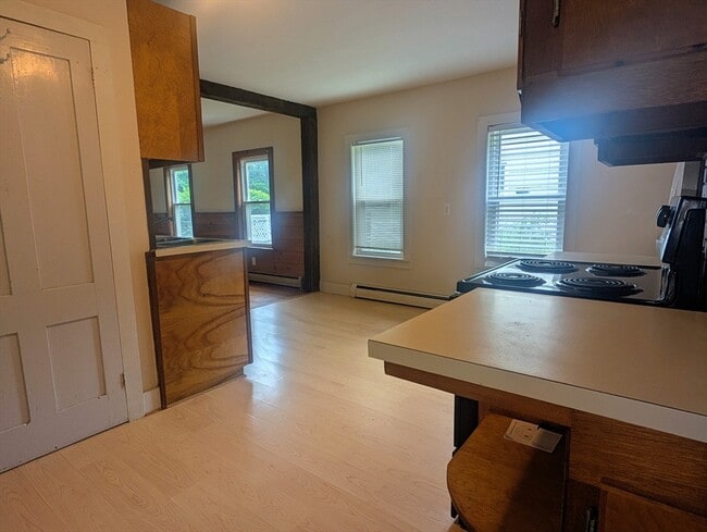 Photo - 137 Main St Unit 1