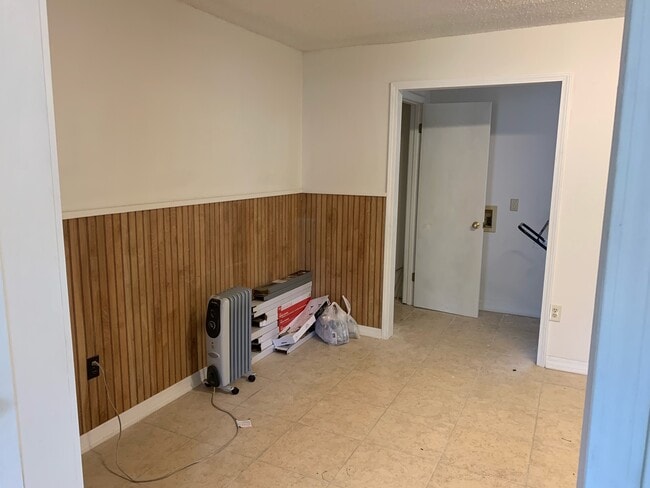 Photo - 705 W Center St