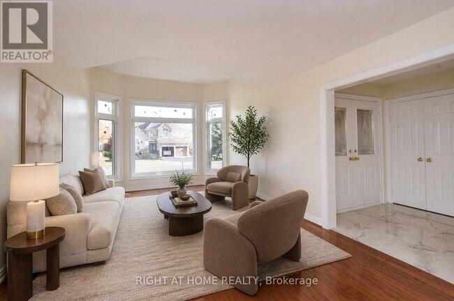 Photo - 1466 Bayshire Dr