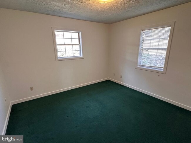 Photo - 30 Westridge Dr Unit B