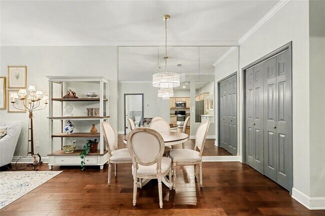 Photo - 2865 Lenox Rd NE Unidad 111