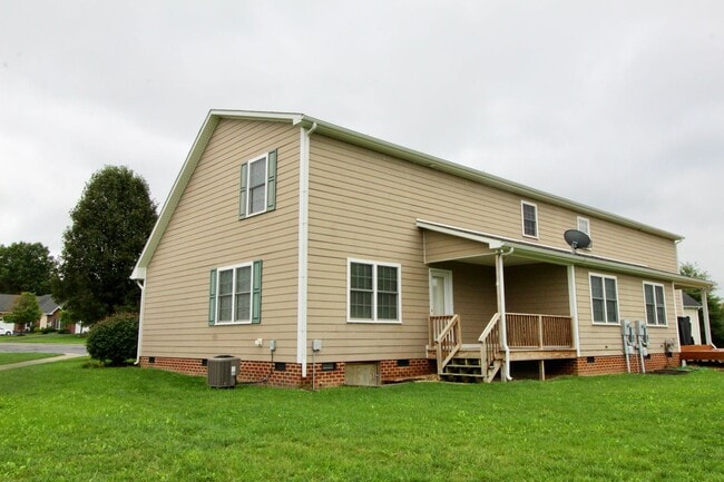 Photo - 120 Hollen Mill Ct