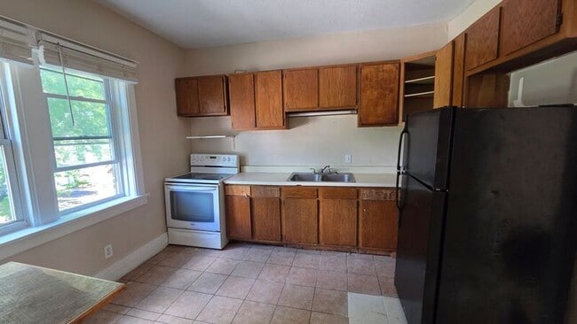 Photo - 726-730-730 Genesee St Unit #3