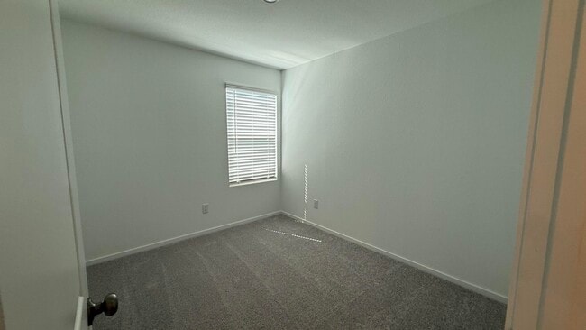 Photo - 913 Pertuso Ln