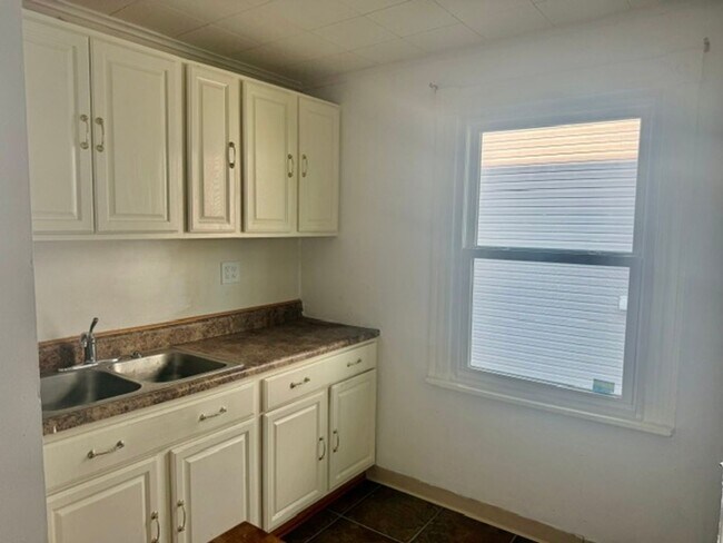 Photo - 2 Bedroom House for Rent Irwin, PA 15642
