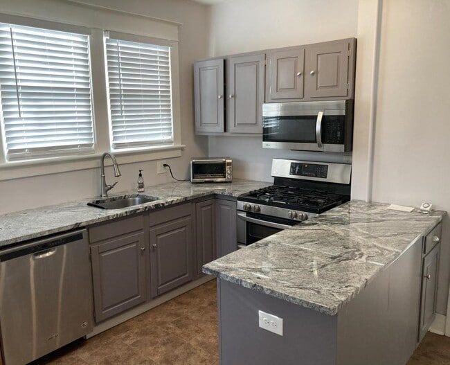 Photo - 55 Ryckman Ave