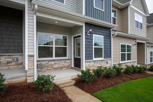 Photo - 1290 Principal Featherstone Ave