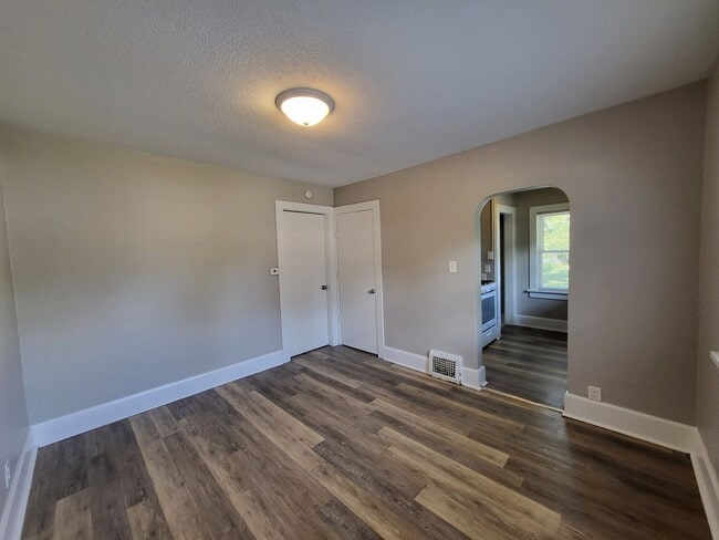 Photo - 2 Bedroom, 1 Bathroom home!