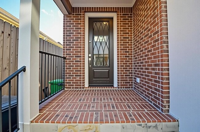 Photo - 1536 Dian St