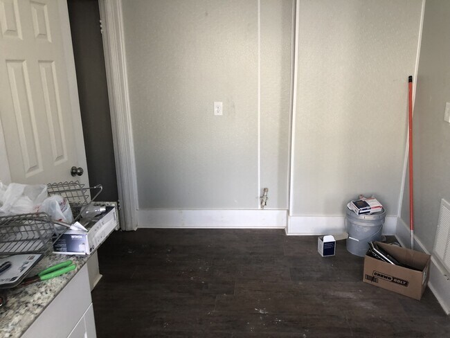 Photo - 620-620 Thurston Rd Unit #3 616 Upper