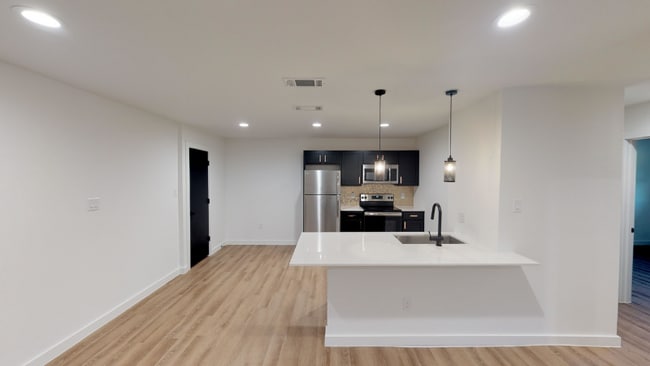 Photo - 5103 Live Oak St Unit 1107