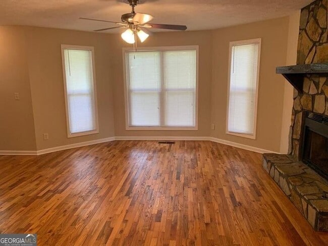 Photo - 768 Emerald Forest Cir SW