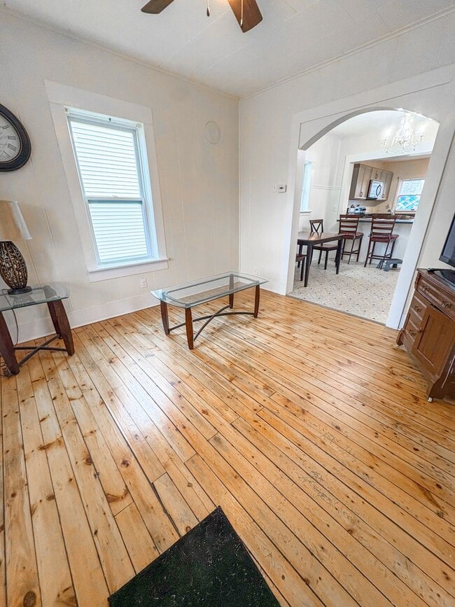 Photo - Charming 2 Bedroom Single-Family Home with Garage in Tomah
