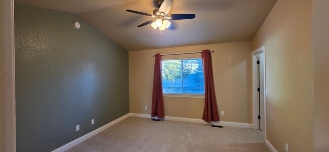 Photo - 6908 Laramie St