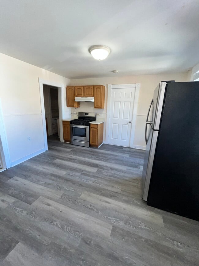 Photo - 27 Denmark St Unit 1