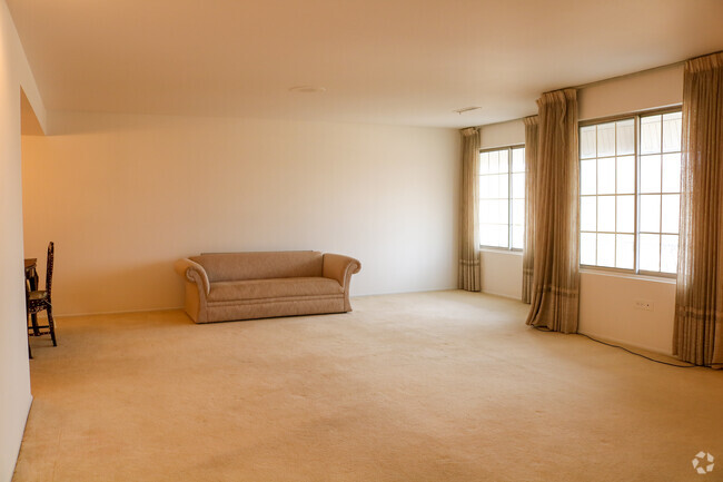 Building Photo - 8750 Harrison Ave Unit #411 Rental