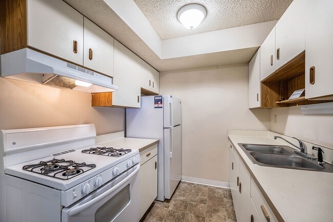 Seville Apartments