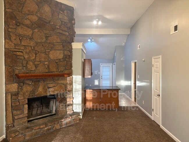 Photo - 3913 Oak Branch Cir E