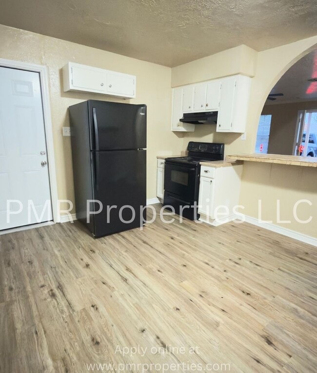 Photo - 3 Bedrooms / 1 Bathroom House