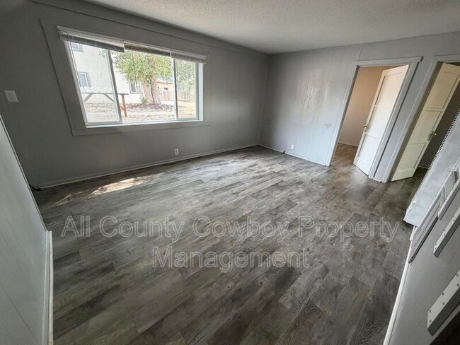 Photo - 866 N 5th St Unit Apt 4