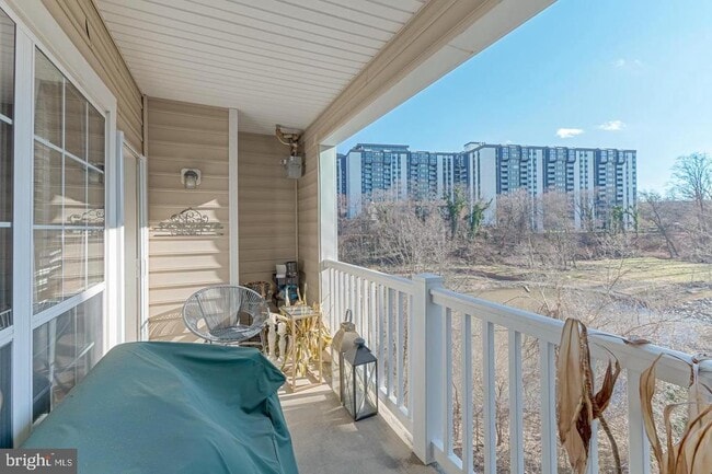 Building Photo - 4550 Strutfield Ln Unit 2117