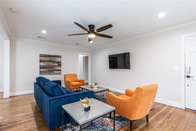 Photo - 4535 Calmont Ave