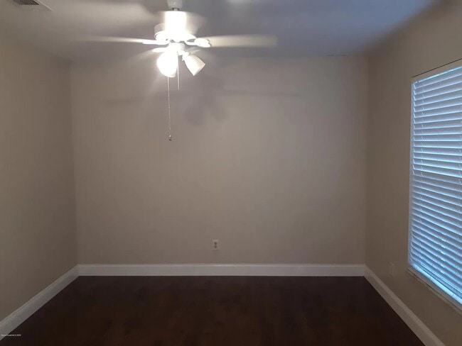 Photo - 5937 Aires Ave