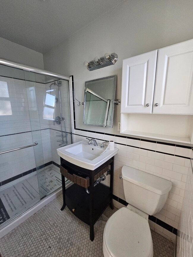 Photo - 819 Linden Ln