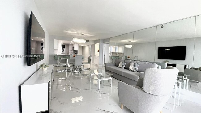 Photo - 1717 N Bayshore Dr Unidad A-1950