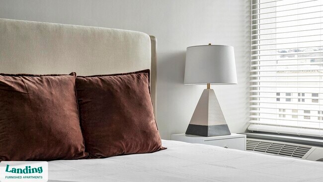 Photo - 2021 10th Ave S Unidad 1219