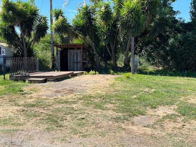 Building Photo - 687-711 W Brannan Island Rd Unit 8
