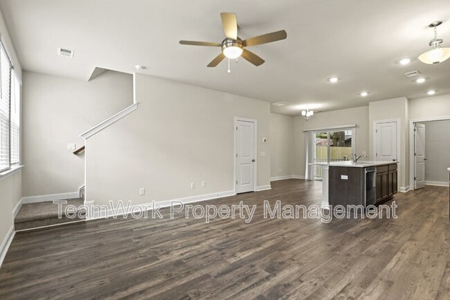 Photo - 101 Langley Dr Unit D