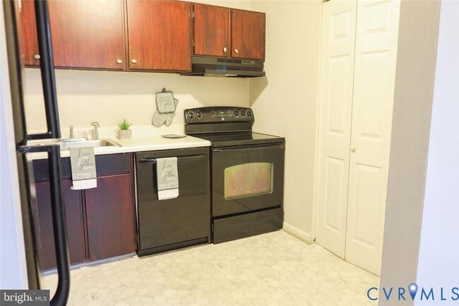 Photo - 3221 Hunters Mill Dr