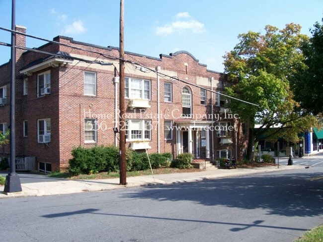 Building Photo - 405 N Spring St Unit 3