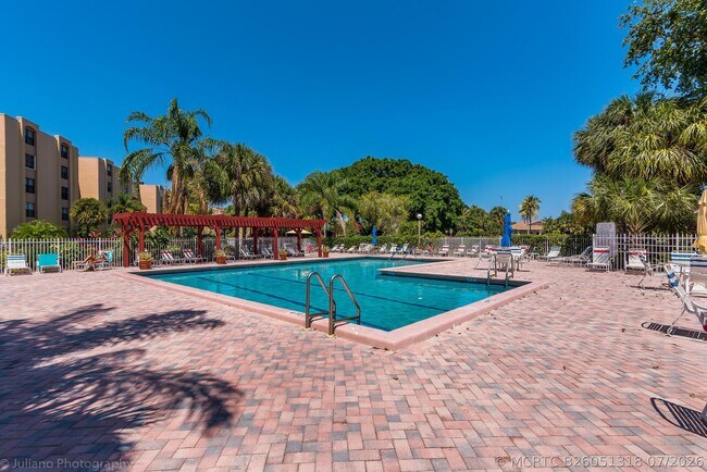 2255 Lindell Blvd Unit 4306
