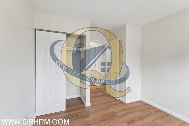 Photo - Available Now! Genesee Township!