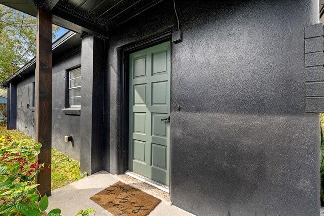 Photo - 314 W Alva St