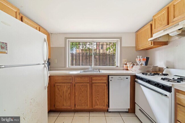 Photo - 2124 N Carlisle St