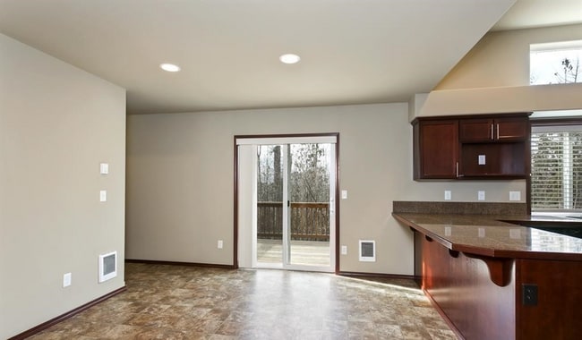 Photo - Beautiful Spacious 3 bed 2.5 bath home in Ferndale!