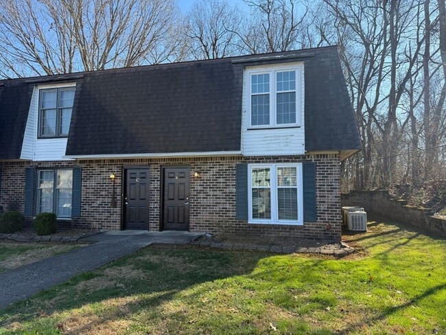 Building Photo - 9100 Parktop Ln NW