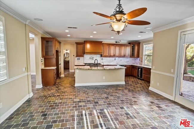 Photo - 29215 Starfall Way