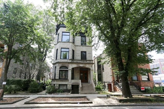 Photo - 731 W Barry Ave