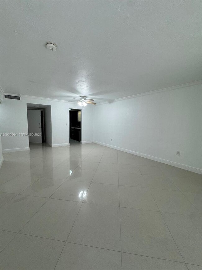 Photo - 1205 Mariposa Ave Unit 210