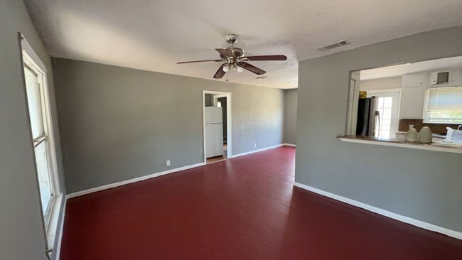 Photo - 1207 Gray Dr