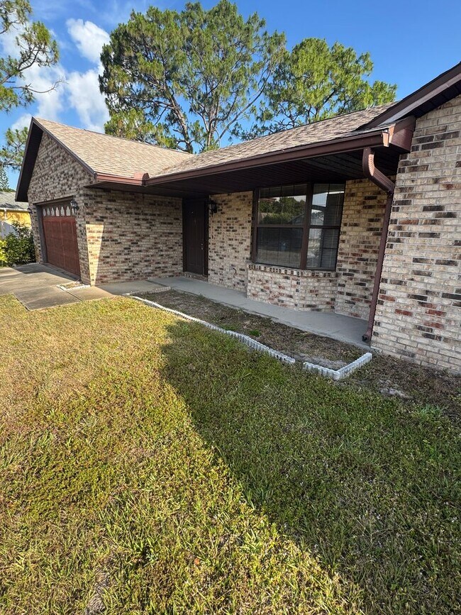 Photo - 3 BR/2BA HOME IN PALM BAY.