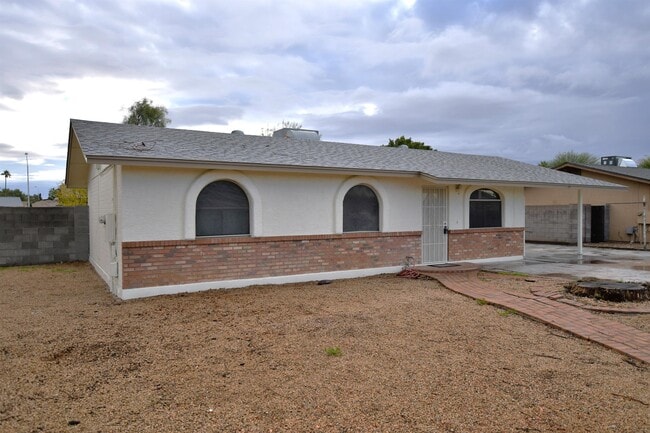 Photo - 75 S 94th St House