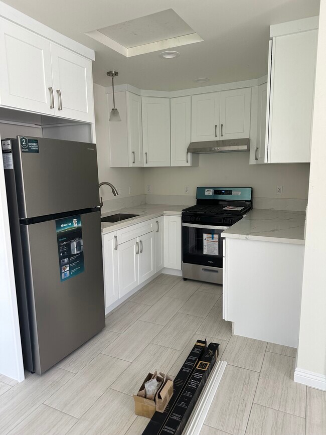 4218 W 132nd St Unit C